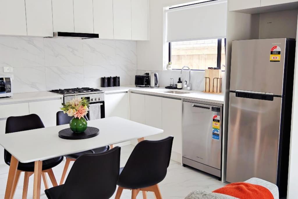 Vila Modern & Cozy New Build Retreat Hamilton Exteriér fotografie